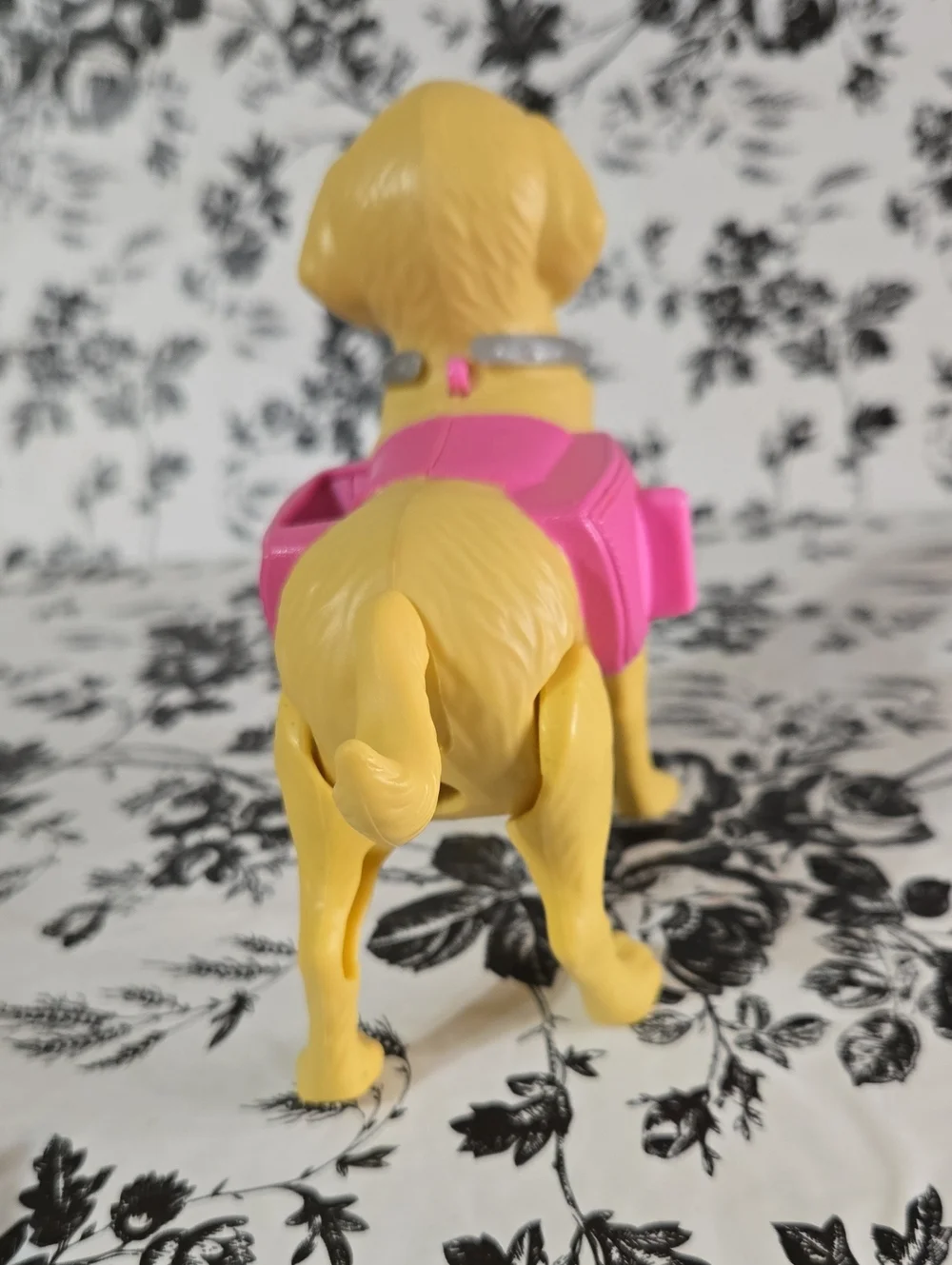 Yellow Plastic Toy Dog B81